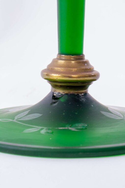 T114 19th Century Green Art Glass Oil Lamp